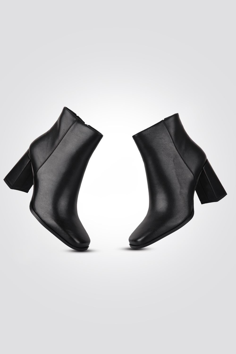 KENNETH COLE - מגפון נשים עקב מרובע - MASHBIR//365