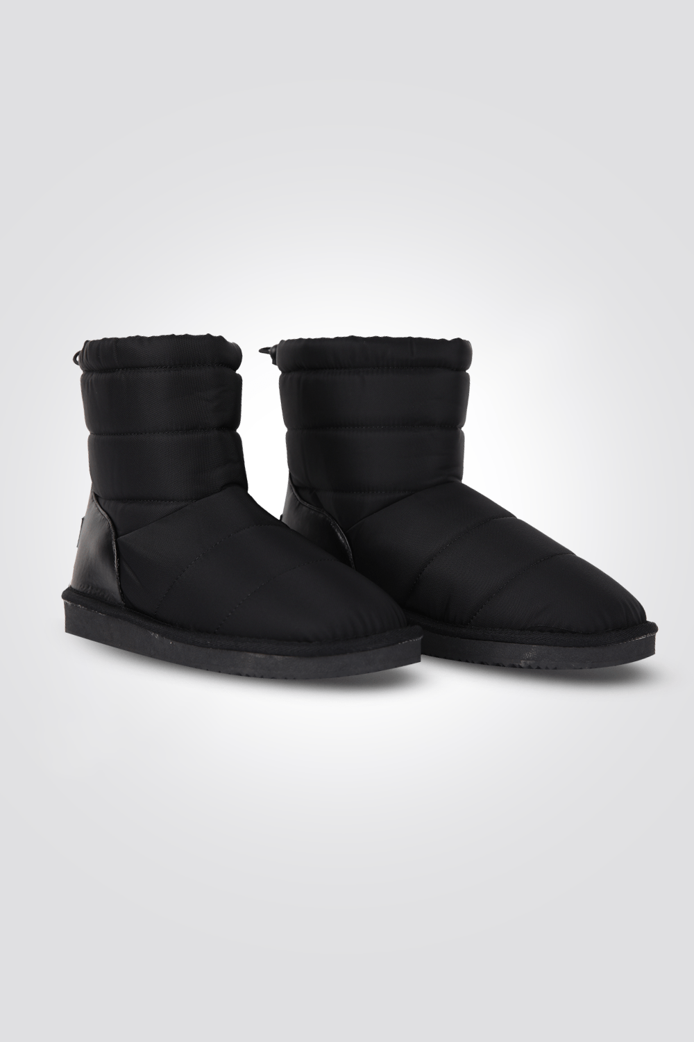 KENNETH COLE - מגפון סקי לנשים בצבע שחור - MASHBIR//365