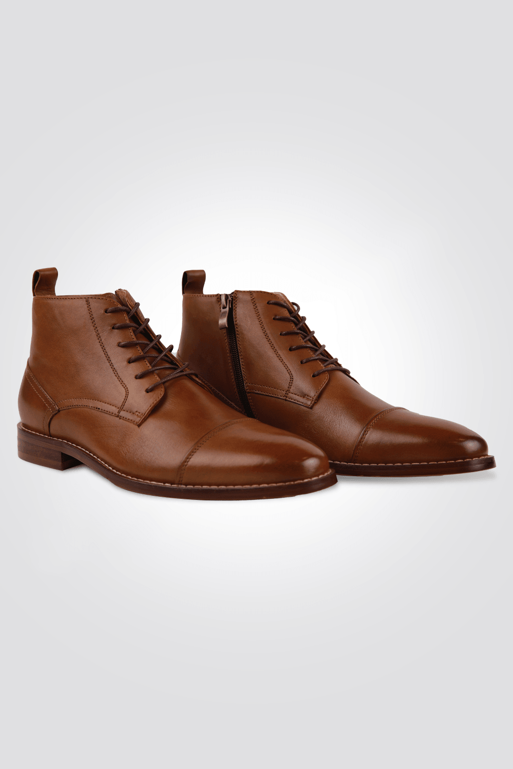 KENNETH COLE - מגפון עור לגבר בצבע חום - MASHBIR//365