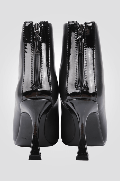 KENNETH COLE - מגפוני עקב לנשים בצבע שחור - MASHBIR//365