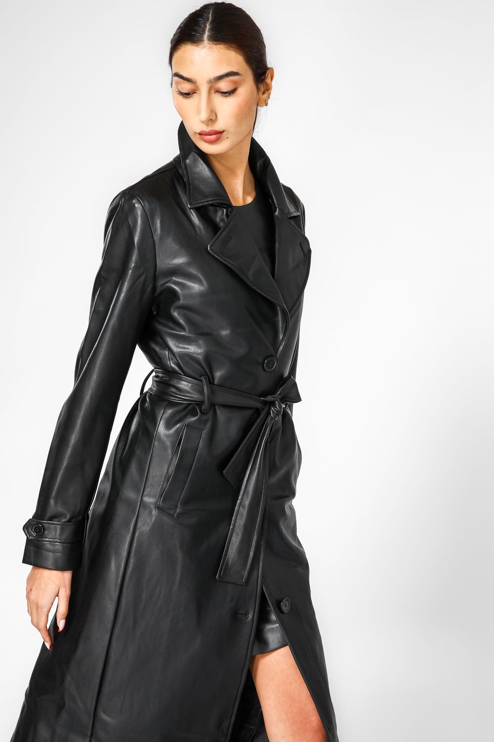 KENNETH COLE - מעיל טרנץ דמוי עור שחור - MASHBIR//365