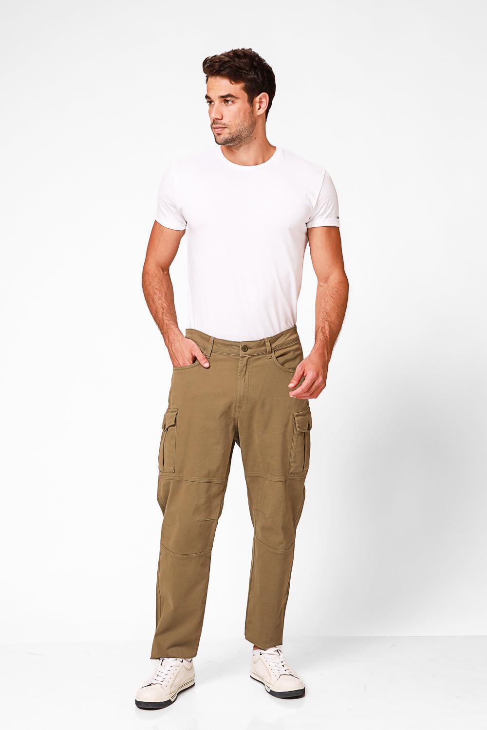 KENNETH COLE - מכנסי דגמ"ח בצבע ירוק זית - MASHBIR//365