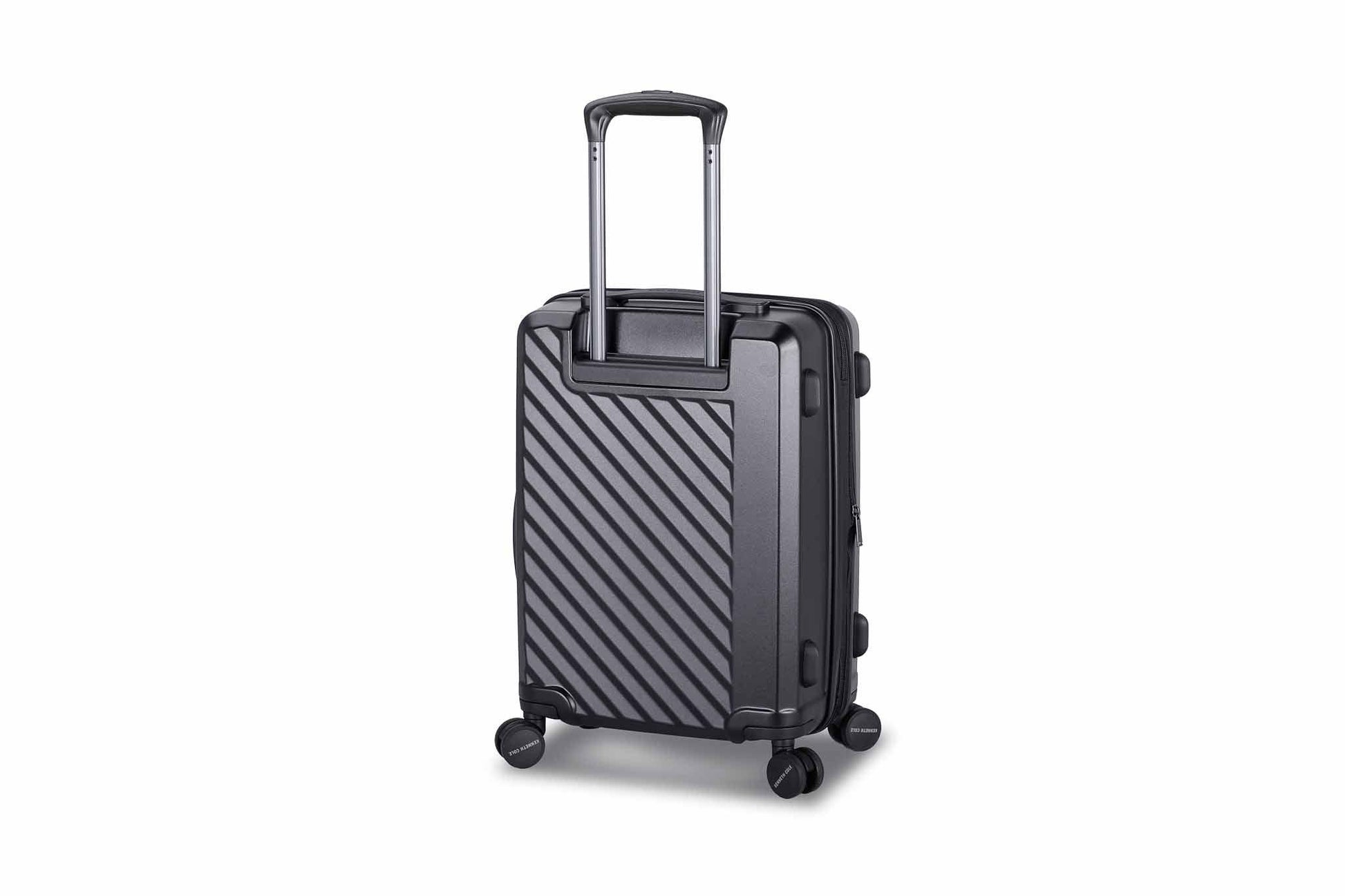 KENNETH COLE - מזוודה קשיחה בינונית 24" MANHATTAN בצבע שחור - MASHBIR//365