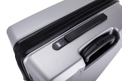 KENNETH COLE - מזוודה קשיחה גדולה 28" MANHATTAN בצבע כסף - MASHBIR//365