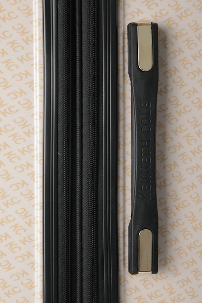 KENNETH COLE - מזוודה קשיחה גדולה 28" SOHO בצבע וניל - MASHBIR//365