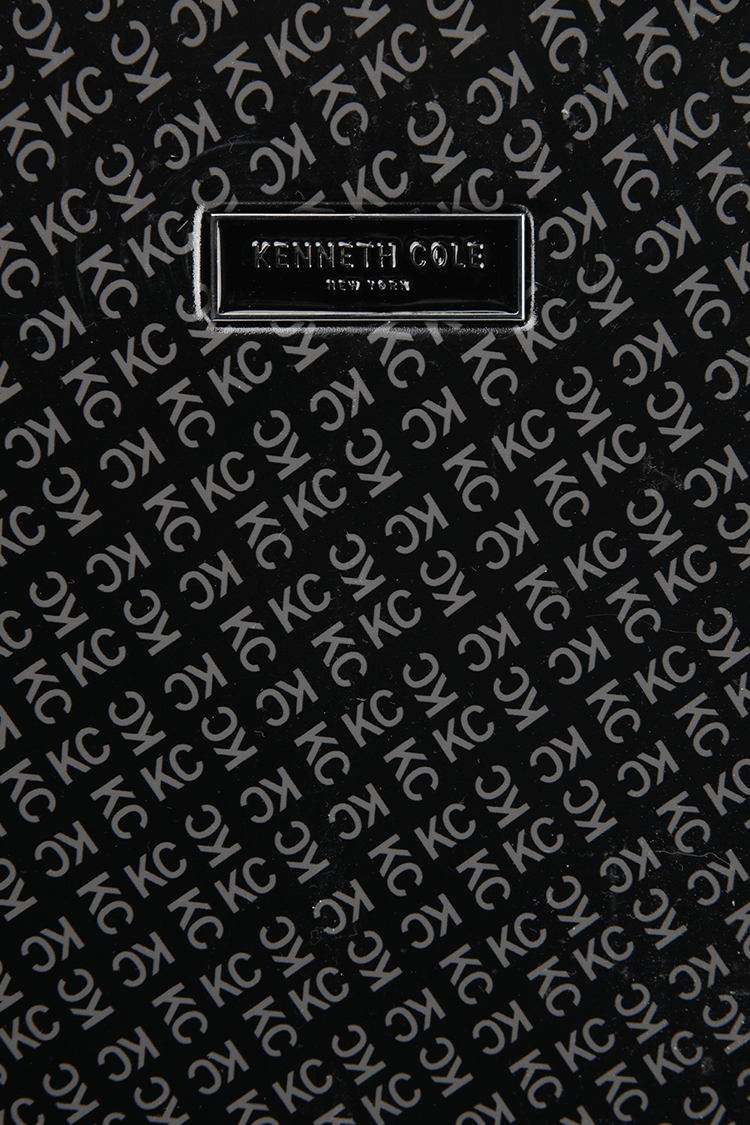 KENNETH COLE - מזוודה טרולי עלייה למטוס 20'' SOHO בצבע שחור - MASHBIR//365