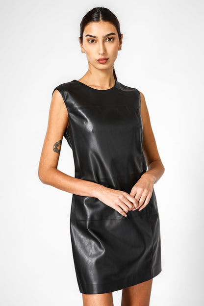   שמלת דמוי עור אלגנטית בצבע שחור | קנת קול
