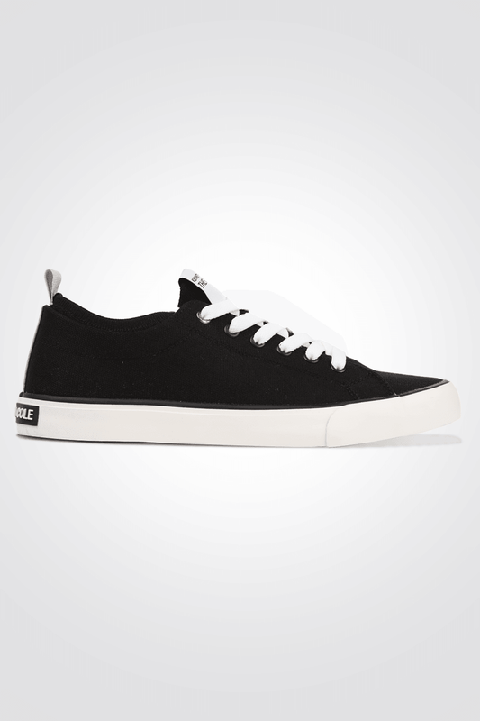 KENNETH COLE - סניקרס לגבר KAM RUNS בצבע שחור - MASHBIR//365