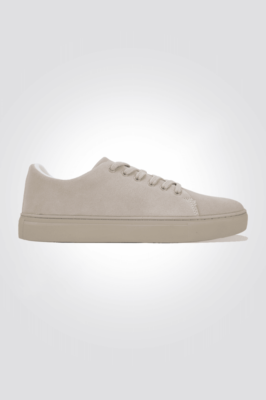 KENNETH COLE - סניקרס לנשים SUEDE בצבע אפור בז' - MASHBIR//365