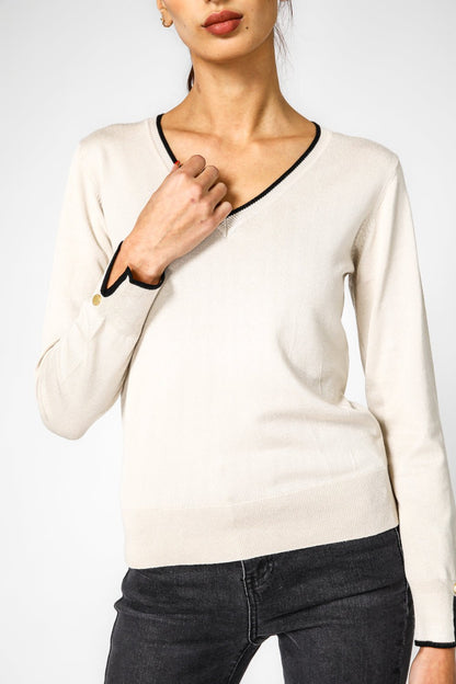  סריג קלאסי עם מפתח וי לנשים בצבע קרם | קנת קול