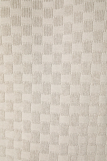 KENNETH COLE - סריג טקסטורה קריס קרוס בצבע קרם - MASHBIR//365