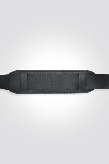 KENNETH COLE - תיק צד לגבר בצבע שחור - MASHBIR//365