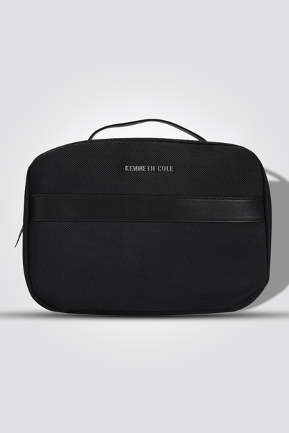 KENNETH COLE - תיק רחצה לגברים בצבע שחור - MASHBIR//365